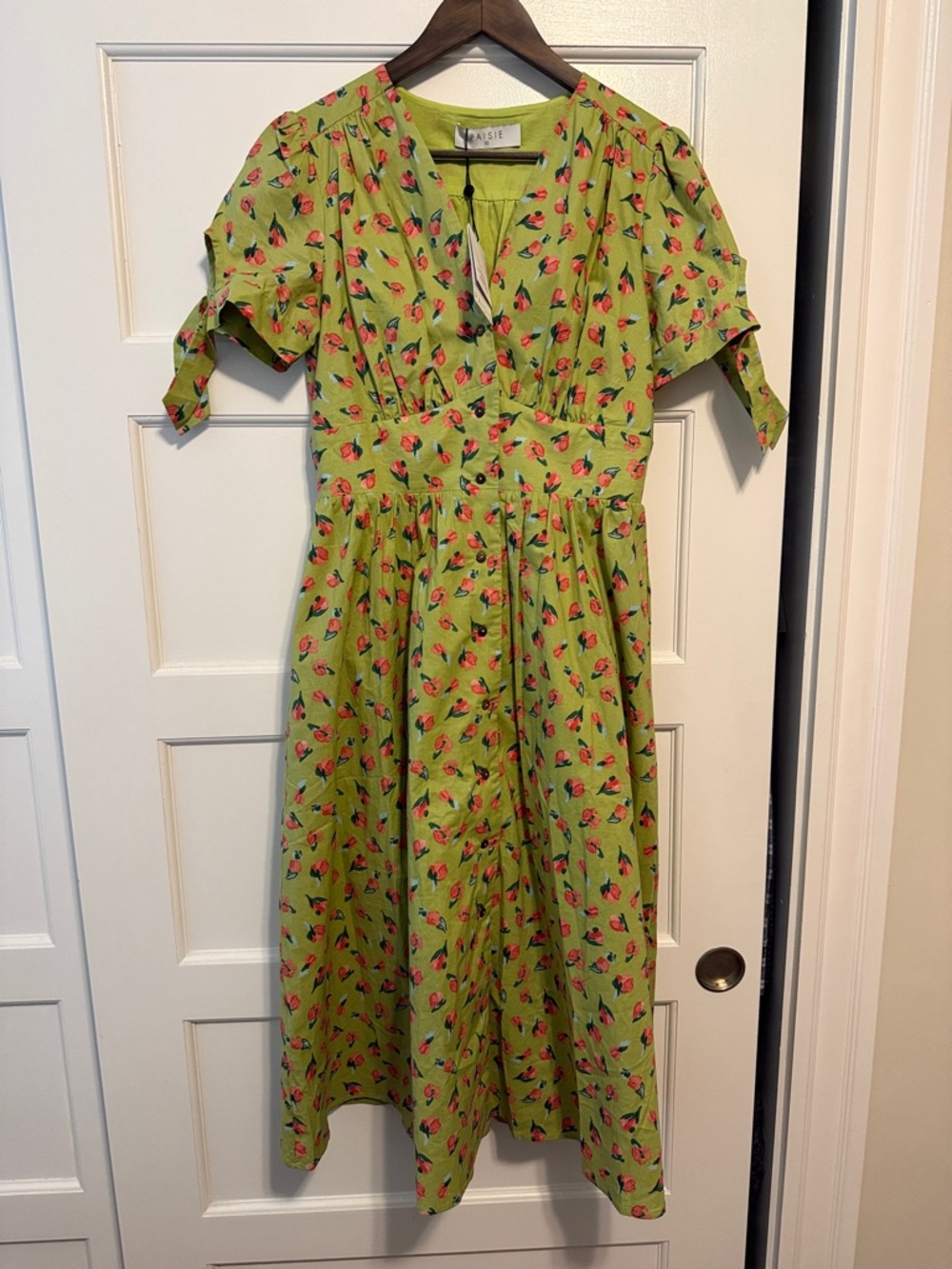 NWT Paisie Green Floral Tie Sleeve Button Front Dress